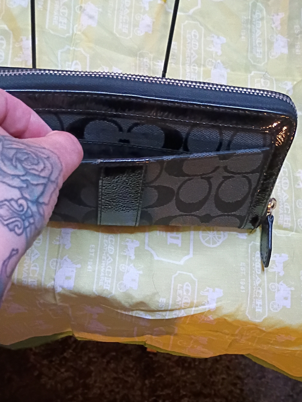 Coach Wallet - Picture 6 of 8